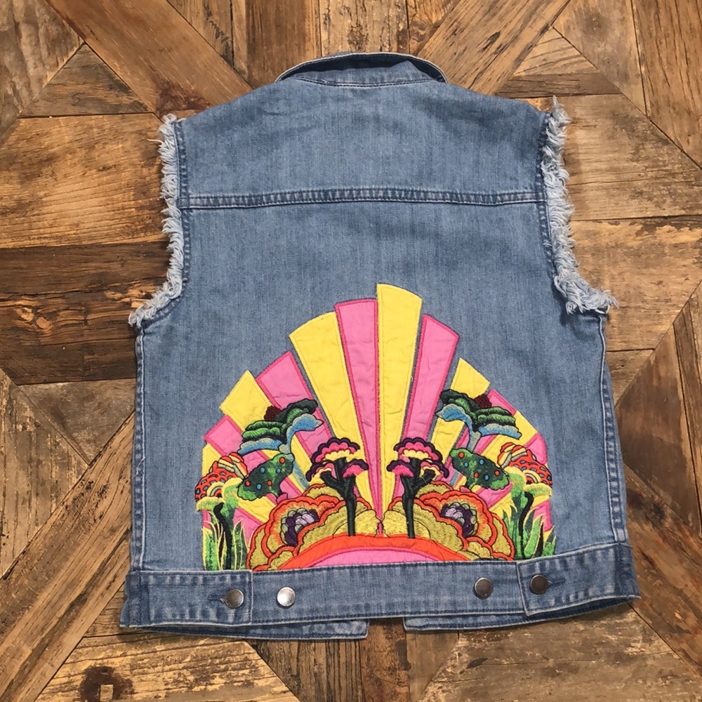 Stella McCartney Kids BEATLES YELLOW SUBMARINE Denim Vest 8 years